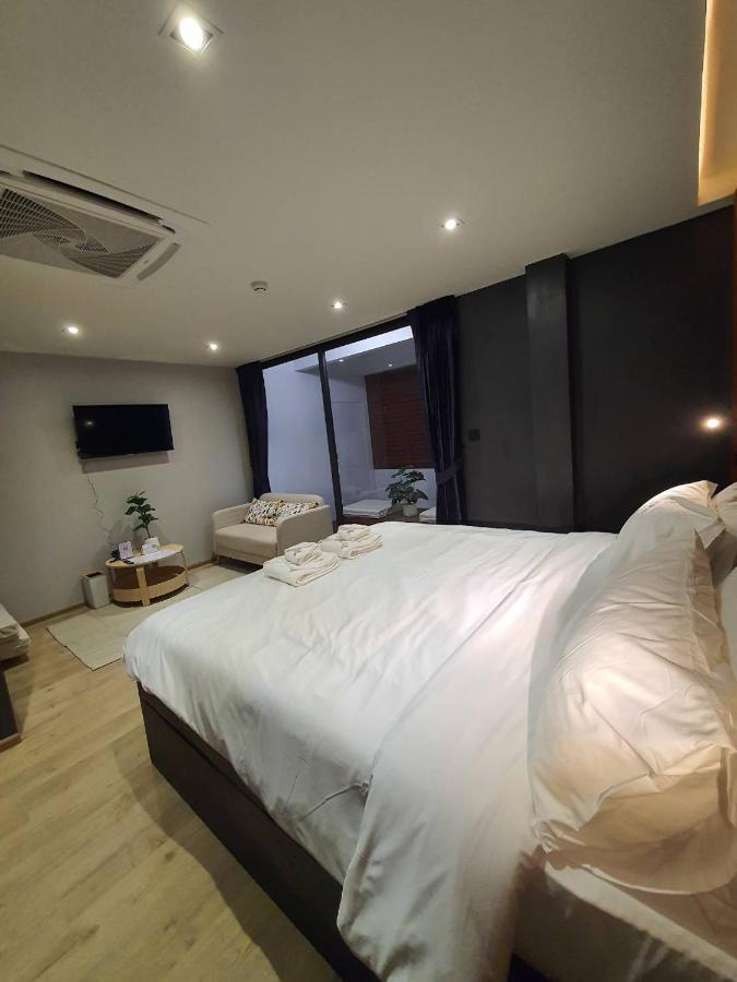 The Nhorm Hotel Ratchada 曼谷 外观 照片